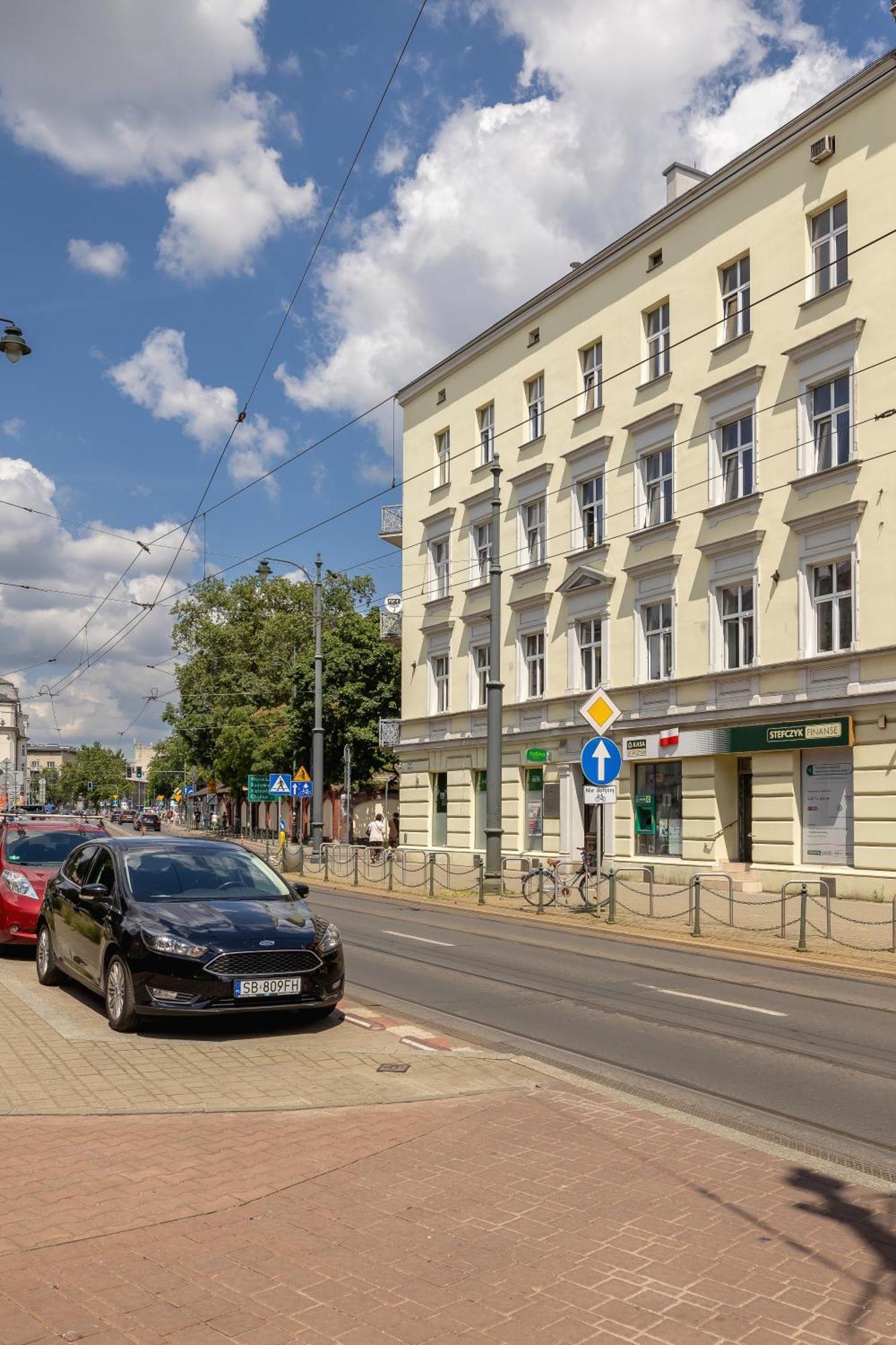 1-Bedroom Apartment - Dluga 65 Street Cracóvia Exterior foto